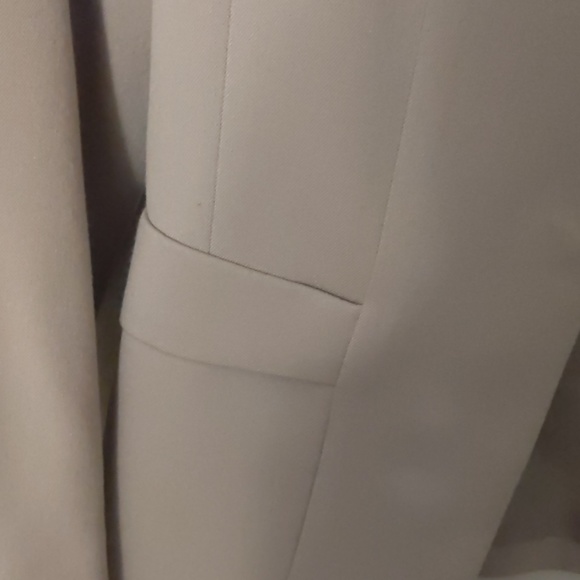 H&M Beige Blazer - Picture 4 of 4